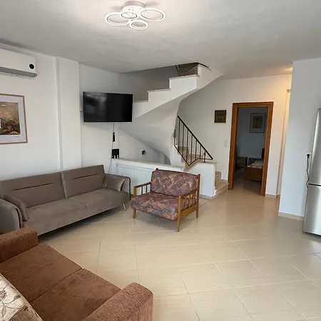 Mikelo Double Floor House Ferienhaus Nea Iraklitsa