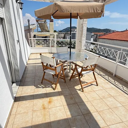 Mikelo Double Floor House * Nea Iraklitsa
